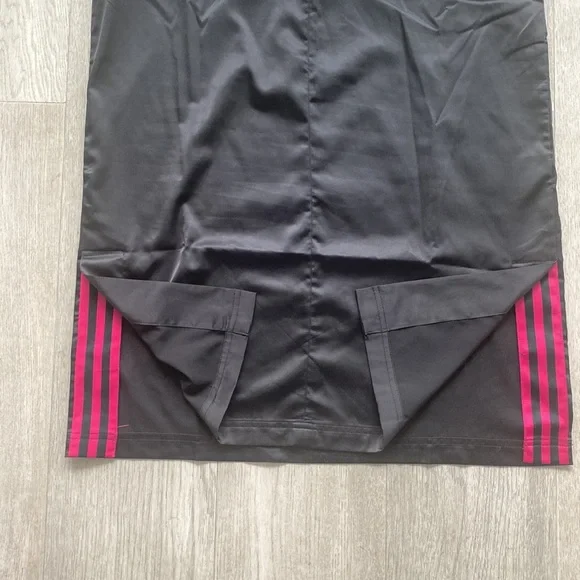 NWOT ADIDAS Dress with Slits Sz L - Picture 3 of 5